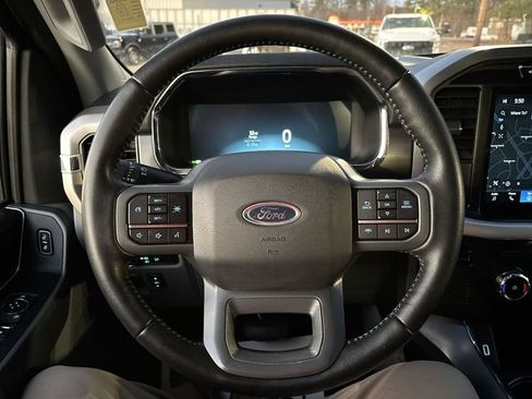 Used 2022 Ford F150 Lightning XLT image 33