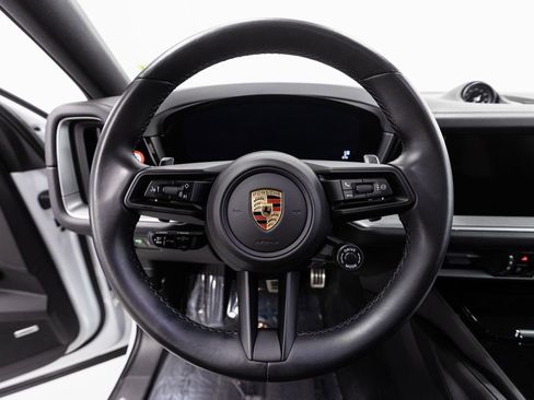 Used 2024 Porsche Cayenne S AWD/4WD image 11