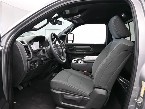 Used 2024 RAM 3500 Tradesman image 11