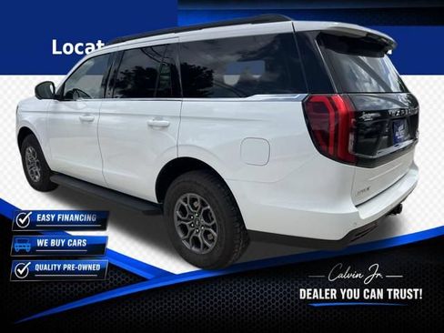Used 2025 Ford Expedition Active AWD/4WD image 4