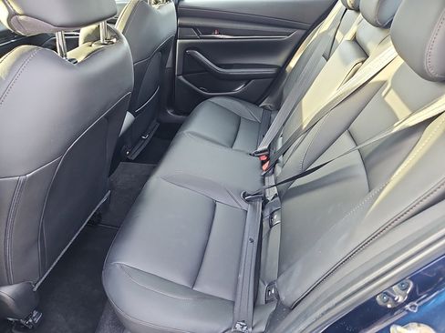 Used 2021 MAZDA MAZDA3 s image 28