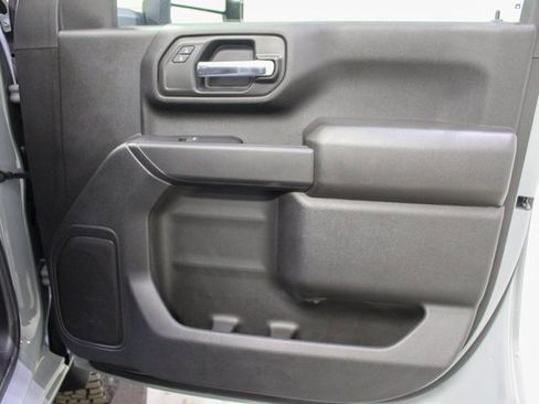 Used 2024 Chevrolet Silverado 2500 Custom w/ Custom Value Package image 13