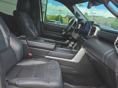 Used 2024 Toyota Tundra Platinum AWD/4WD image 8