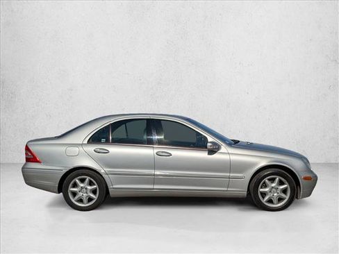 Used 2003 Mercedes-Benz C 240 Sedan image 4