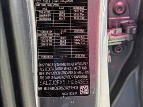 Used 2020 Land Rover Range Rover Evoque S image 25