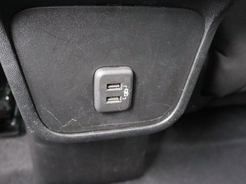 Used 2020 Chevrolet Equinox LT image 19