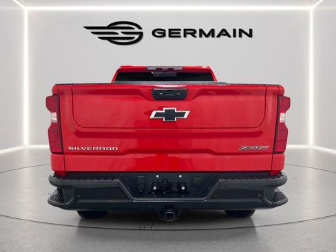Used 2025 Chevrolet Silverado 1500 ZR2 w/ Technology Package image 9
