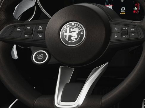 New 2025 Alfa Romeo Stelvio Sprint image 13