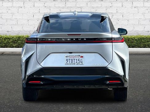 Used 2025 Lexus RZ 300e image 6