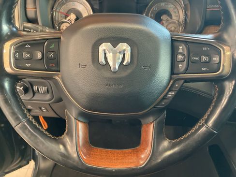 Used 2019 RAM 1500 Laramie Longhorn AWD/4WD image 19