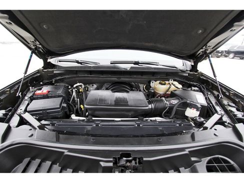 Used 2021 Chevrolet Tahoe Z71 w/ Luxury Package image 32