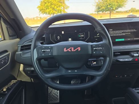 Used 2024 Kia EV9 GT-Line AWD/4WD image 22