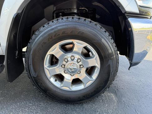 Used 2018 RAM 2500 Big Horn w/ Harvest Edition image 27