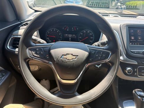 Used 2021 Chevrolet Equinox LS w/ LS Convenience Package FWD image 13