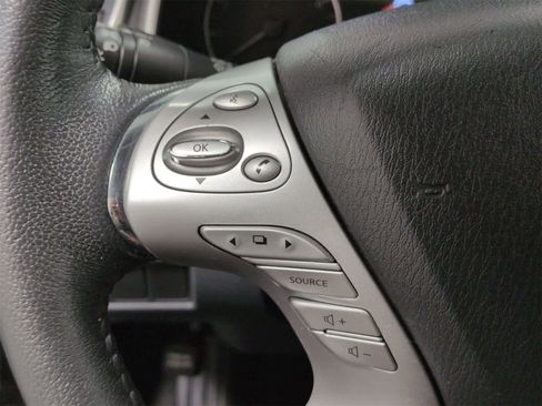 Used 2017 Nissan Murano Platinum image 27