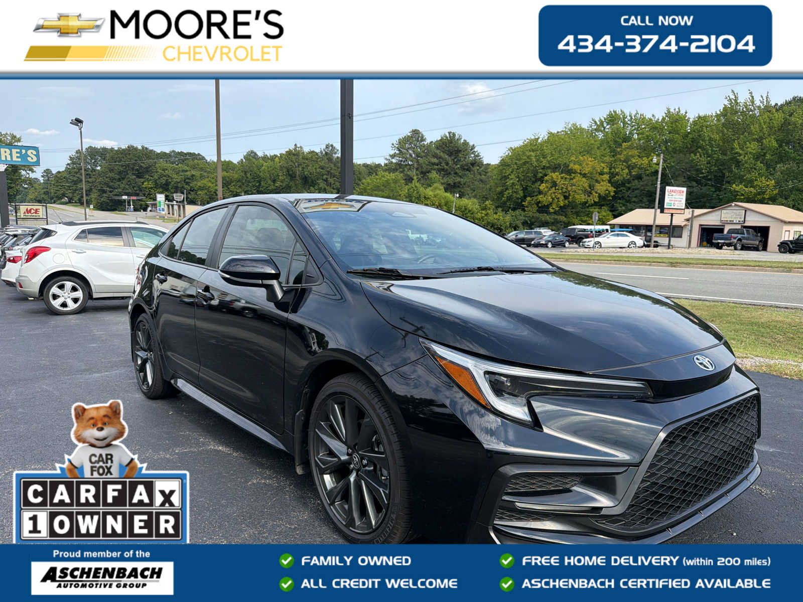Used 2025 Toyota Corolla SE FWD image 1
