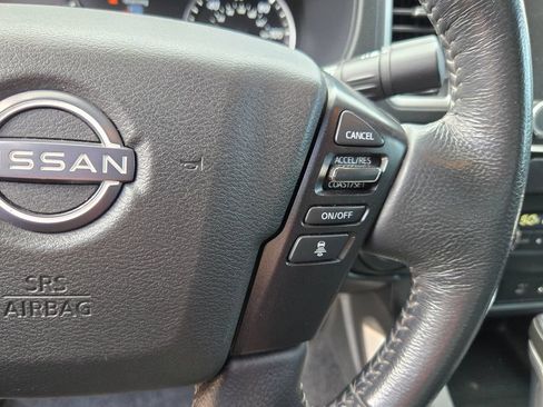 Used 2022 Nissan Frontier SV RWD image 14