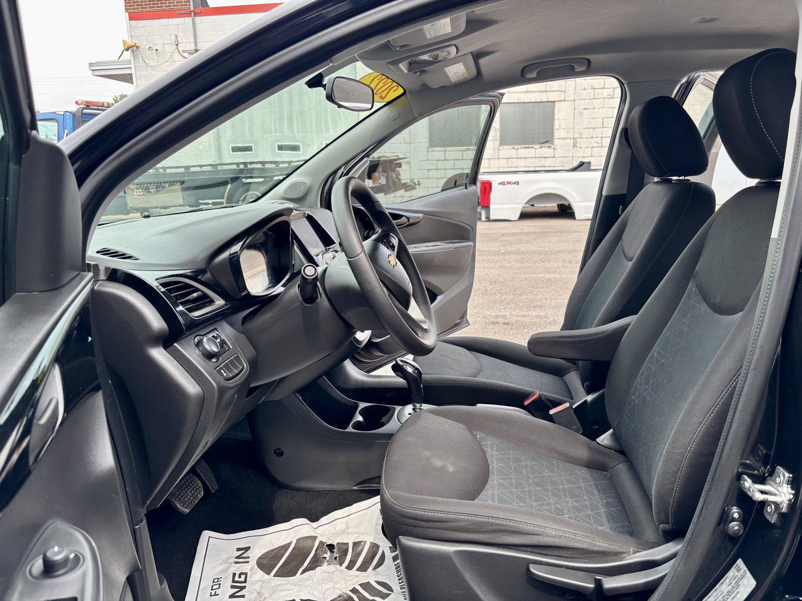 Used 2022 Chevrolet Spark LT FWD image 2