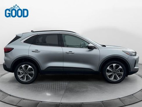 Used 2024 Ford Escape Platinum image 6