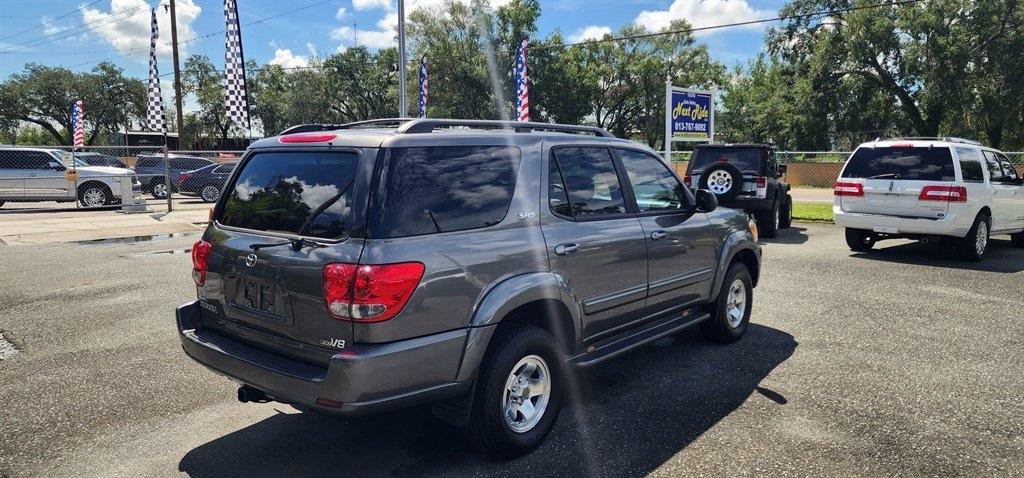 Used 2006 Toyota Sequoia SR5 RWD image 12