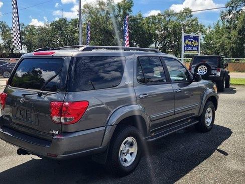 Used 2006 Toyota Sequoia SR5 RWD image 12