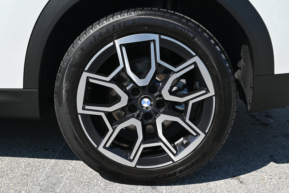 Used 2025 BMW X2 xDrive28i AWD/4WD image 8