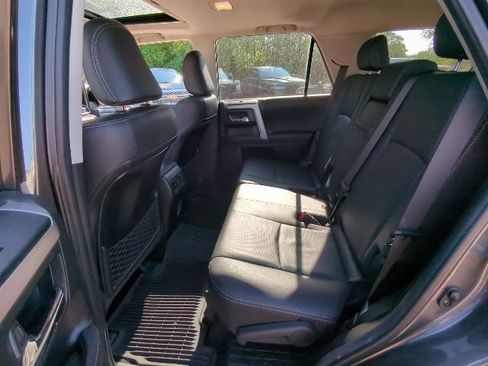 Used 2023 Toyota 4Runner Limited AWD/4WD image 9