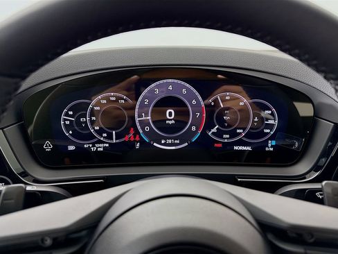 New 2026 Porsche Cayenne Coupe AWD/4WD image 18
