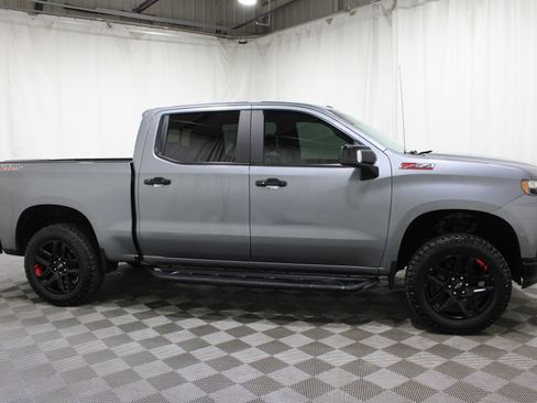 Used 2022 Chevrolet Silverado 1500 LT Trail Boss w/ LT Trail Boss Premium Package AWD/4WD image 28