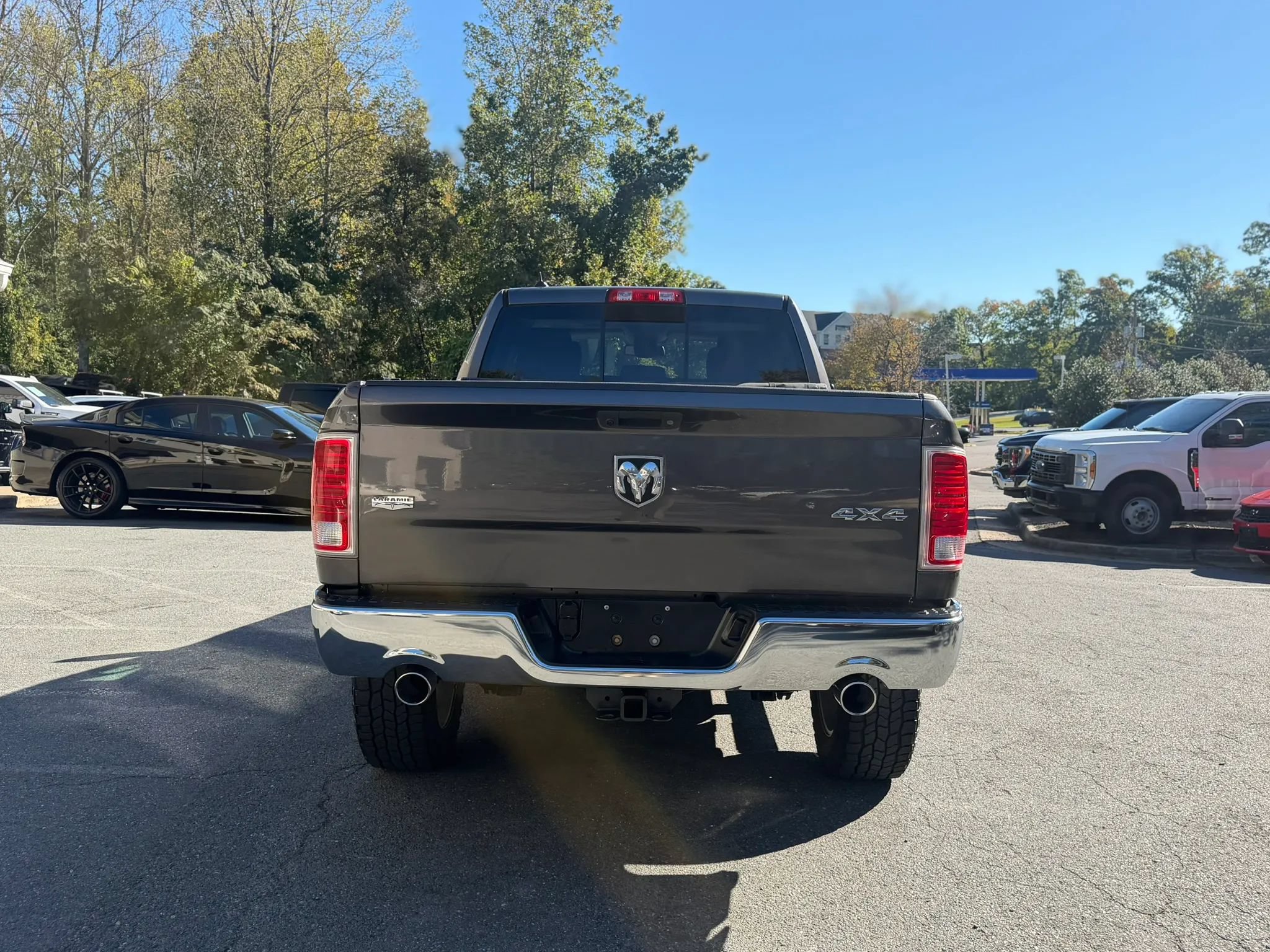 Used 2016 RAM 1500 Laramie w/ Convenience Group AWD/4WD image 6
