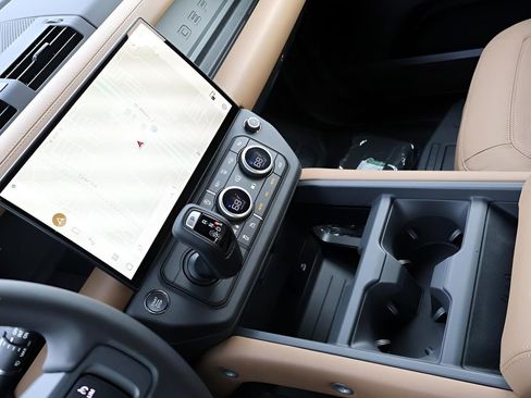 New 2026 Land Rover Defender 110 S AWD/4WD image 19