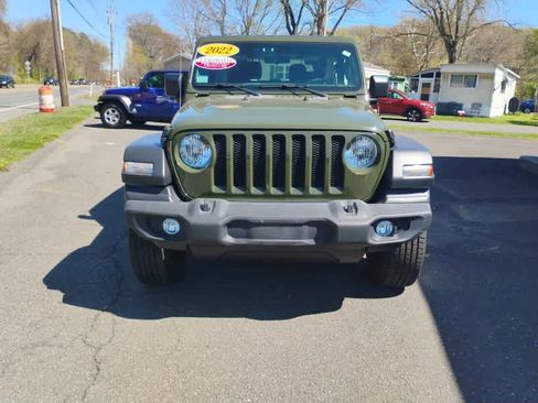 Certified 2022 Jeep Wrangler Sport AWD/4WD image 3