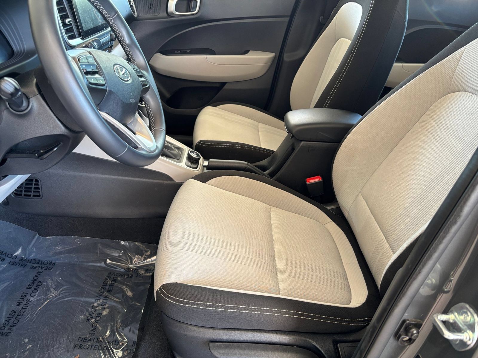 Used 2026 Hyundai Venue SEL FWD image 25