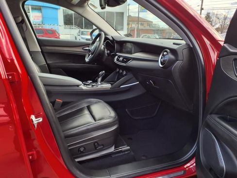 Used 2019 Alfa Romeo Stelvio Ti AWD/4WD image 12