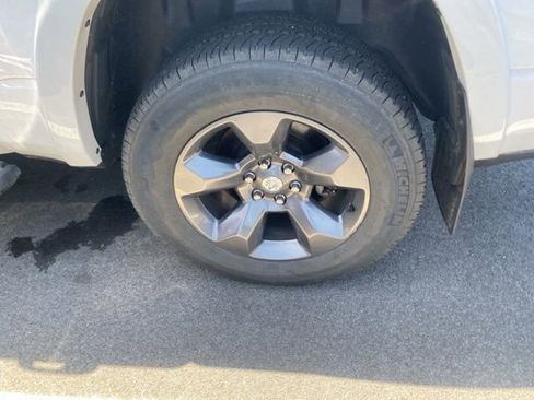Used 2021 RAM 1500 Big Horn w/ Built-to-serve Edition AWD/4WD image 5