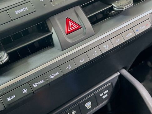 Certified 2025 Kia K4 LX image 16