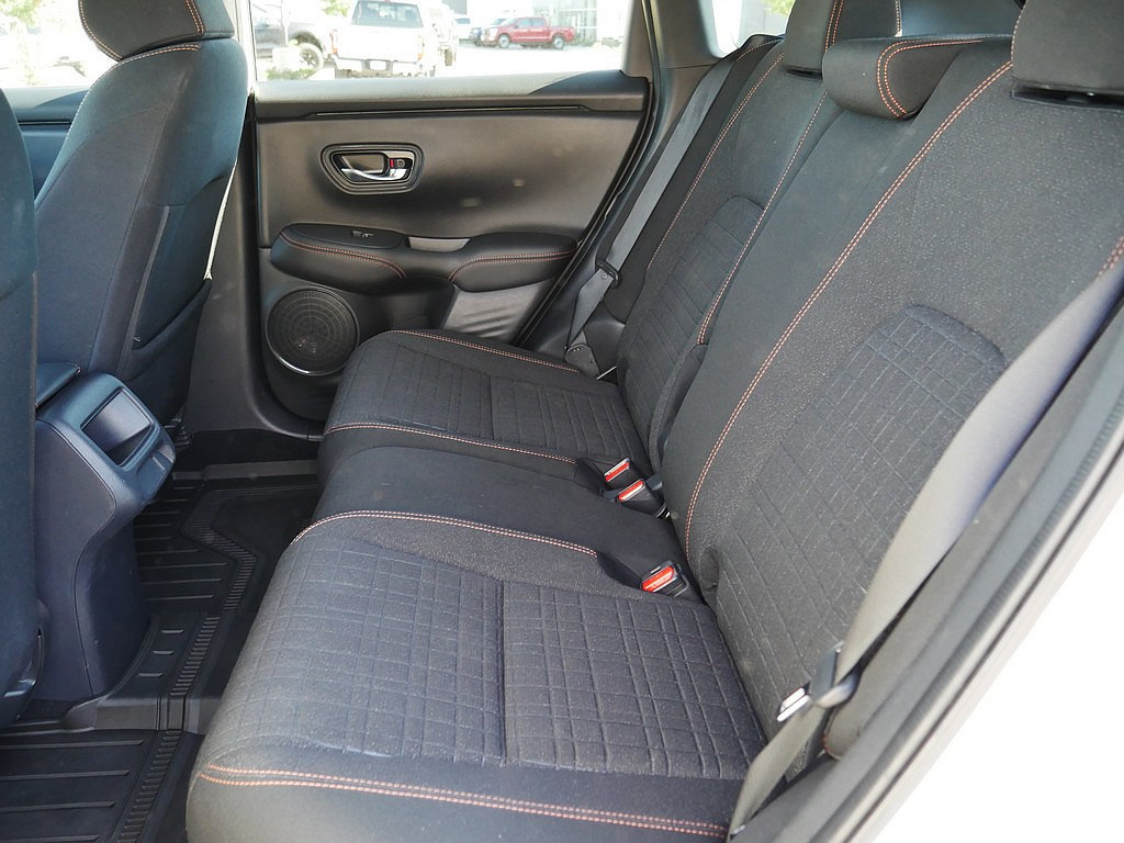 Used 2024 Honda HR-V Sport image 15