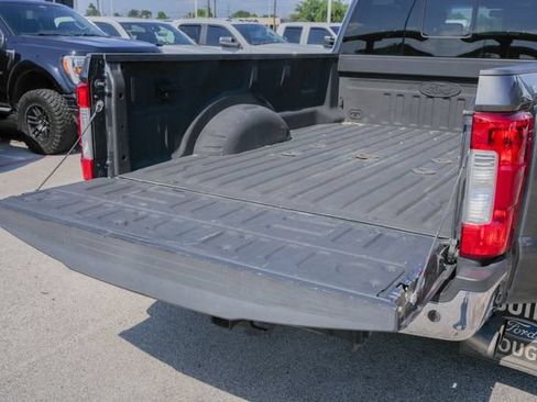 Used 2018 Ford F350 Lariat w/ Chrome Package AWD/4WD image 11