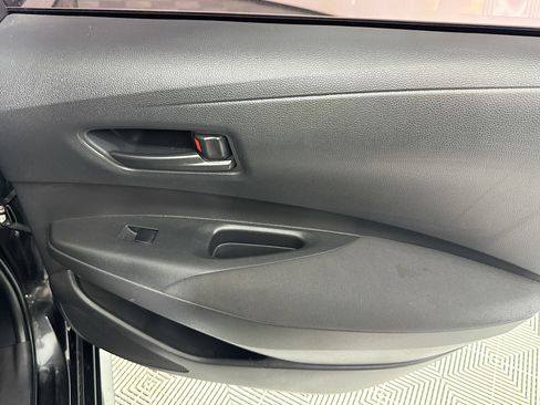 Used 2022 Toyota Corolla LE FWD image 26