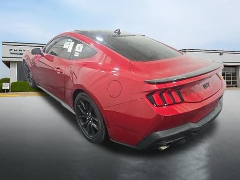Used 2024 Ford Mustang GT Premium RWD image 3