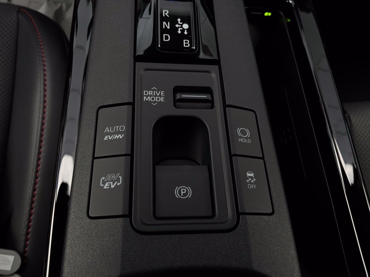 New 2027 Toyota Prius Plug-In Hybrid w/ Limited Premium Package FWD image 26