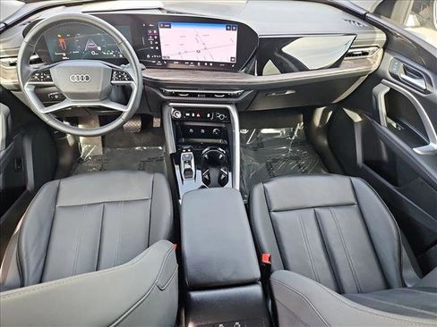 Certified 2025 Audi Q5 Premium w/ Convenience Package AWD/4WD image 19