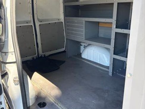 Used 2021 Mercedes-Benz Metris image 13