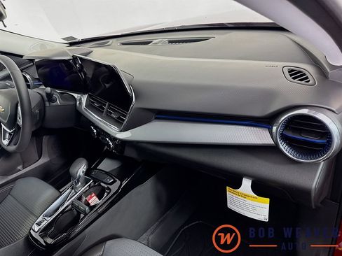 New 2026 Chevrolet Trax LT w/ Driver Confidence Package FWD image 35