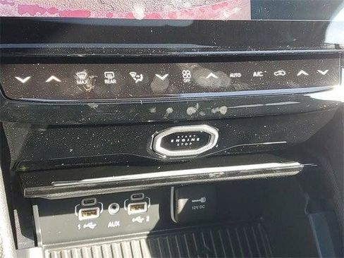 New 2026 Jeep Grand Cherokee Altitude AWD/4WD image 28
