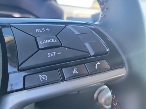 Used 2025 Nissan Altima 2.5 SR image 24