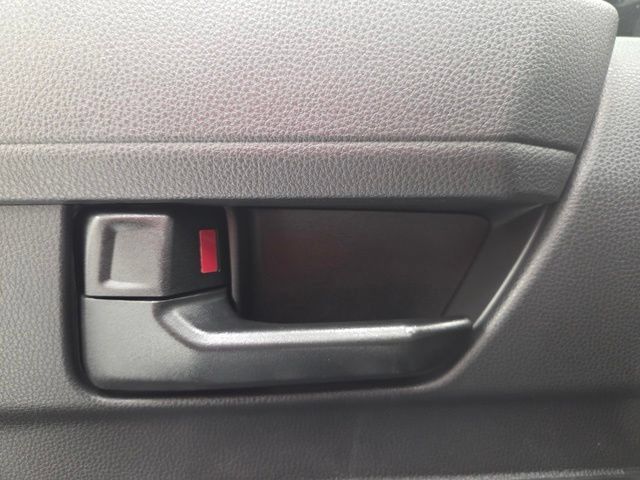 Used 2025 Toyota Camry SE w/ Convenience Package FWD image 59
