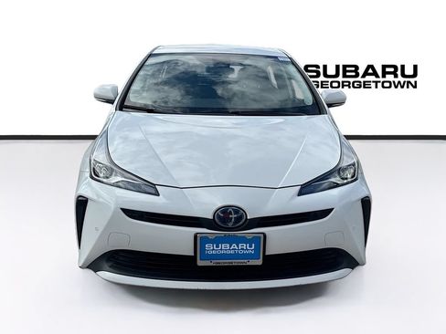 Used 2022 Toyota Prius LE FWD image 2