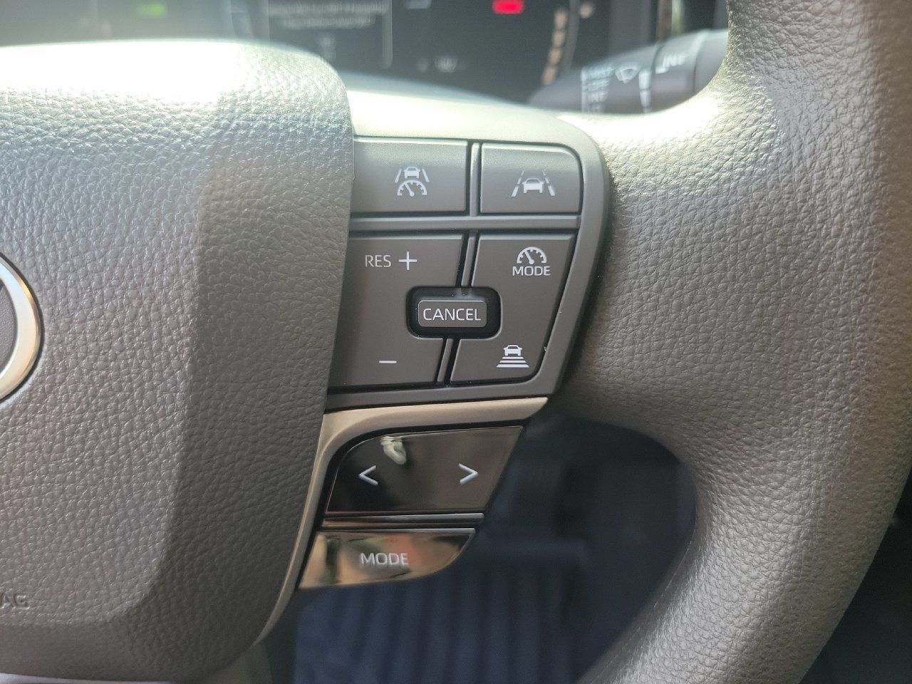 Used 2026 Toyota Camry LE FWD image 21