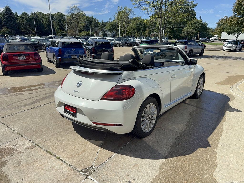 Used 2019 Volkswagen Beetle 2.0T SE FWD image 4